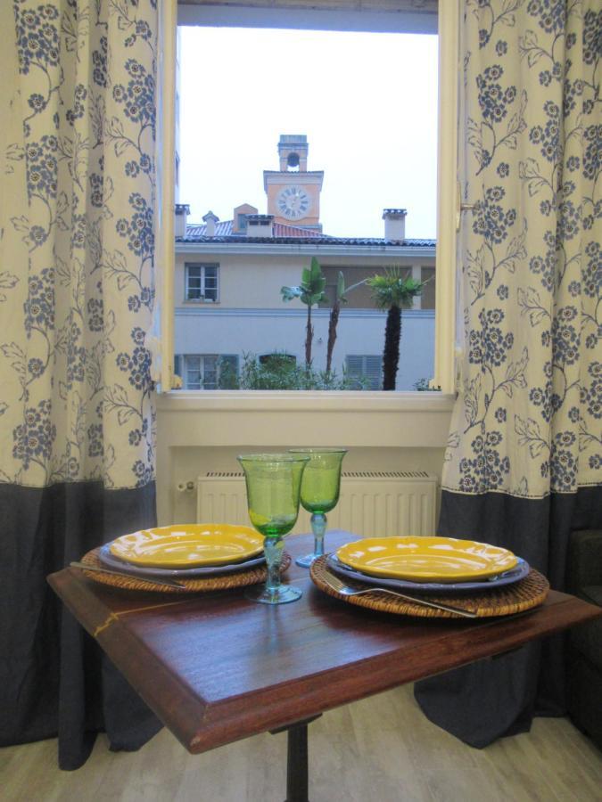 Le Ptit Nicois Sur Le Port Apartment Nice Exterior photo